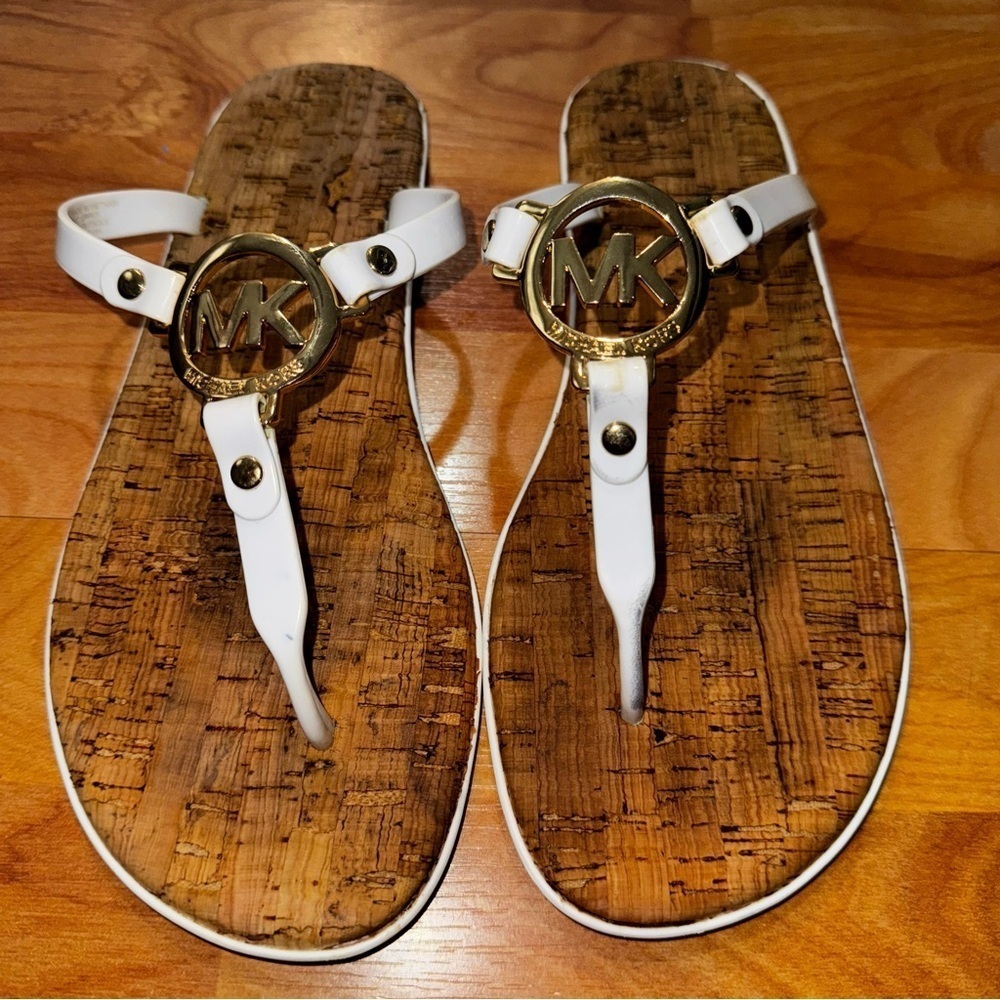 MICHAEL KORS White Jelly Cork Thongs Flat Sandals Size 8 MK Gold Logo Flip Flops